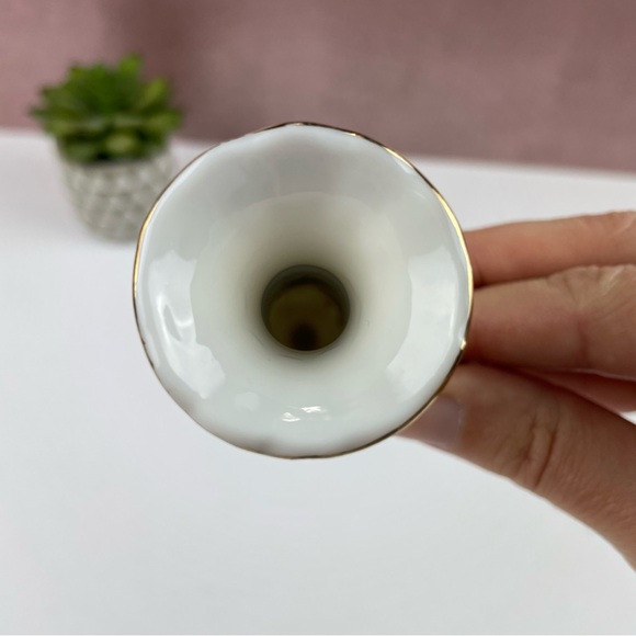 Royal Crown Gold White Vase Home Decor Accent - Picture 8 of 8